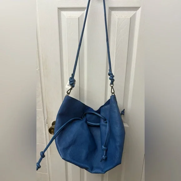 Free People Head Over Heels Tote in Blue Leather NWT - Picture 10 of 11